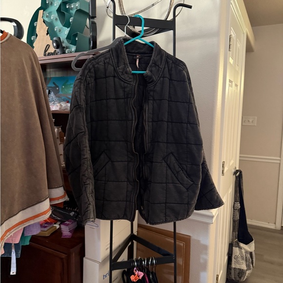 Free People Jackets & Blazers - Free People Black Quilted Jacket
